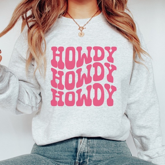 Howdy Oversized Sweatshirt, Country Girl Shirt, Gift - Picture 1 of 2